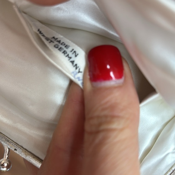 1960s Regency Silver Mesh Handbag – Made in West Germany - Picture 9 of 10